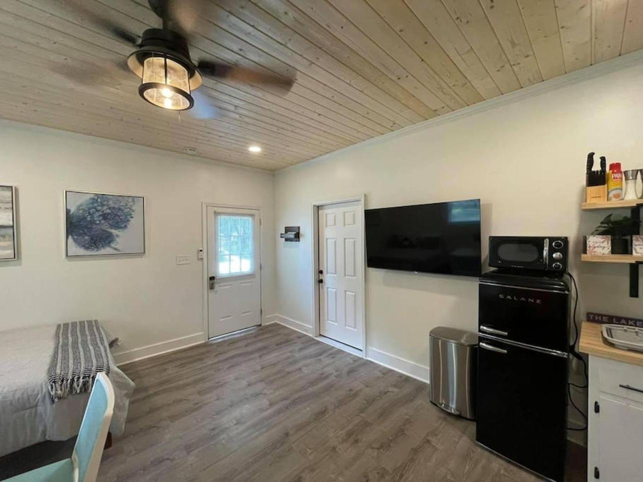 Beautifully Renovated Studio 2 Miles From Marina! Winchester Buitenkant foto