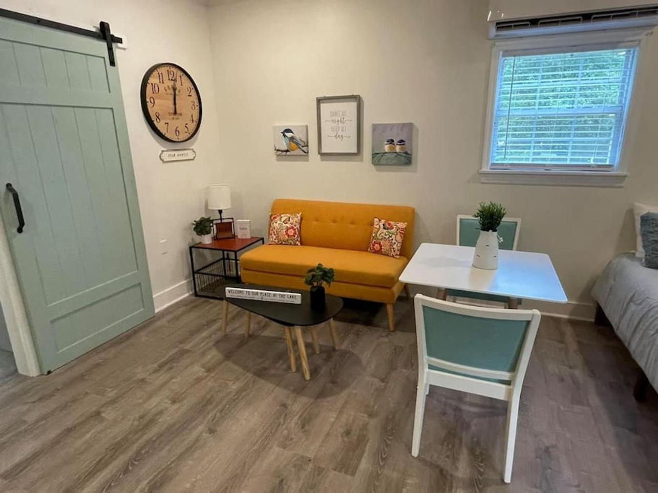 Beautifully Renovated Studio 2 Miles From Marina! Winchester Buitenkant foto